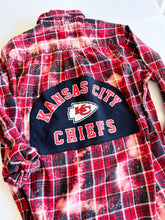 Load image into Gallery viewer, Chiefs Adult Large Flannel
