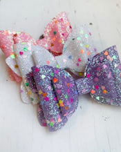 Load image into Gallery viewer, Pink Sparkle Conversation Heart Bow
