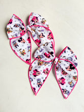 Load image into Gallery viewer, Minnie + Friends Isabella Bow
