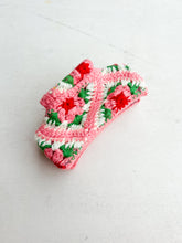 Load image into Gallery viewer, Pink Rose Square Crochet Claw Clip
