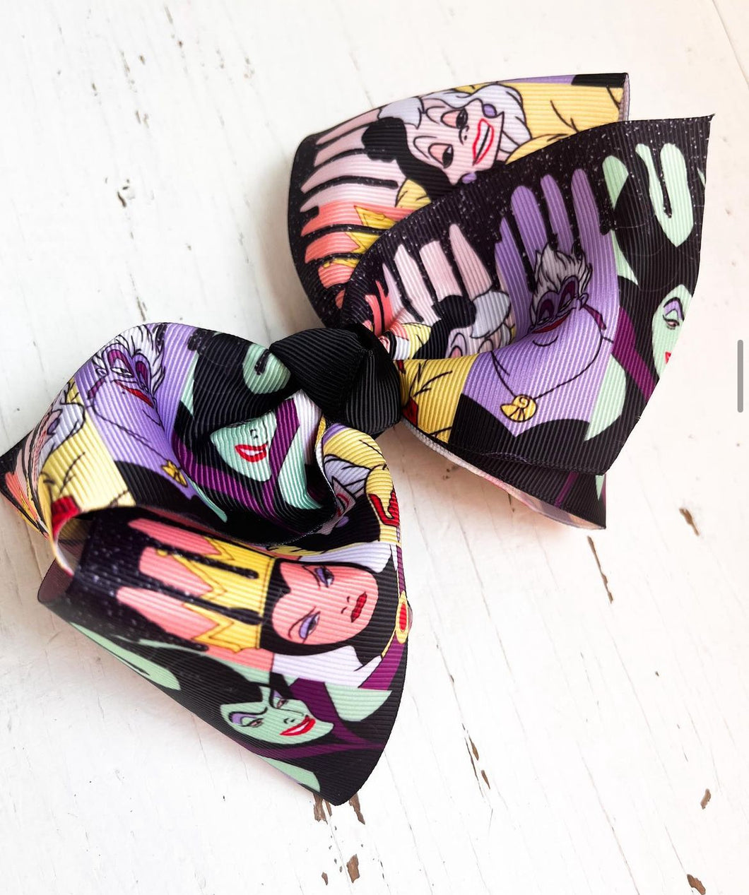 Villain Big Bow
