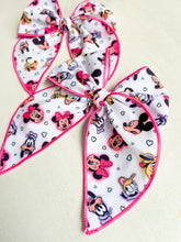 Load image into Gallery viewer, Minnie + Friends Isabella Bow

