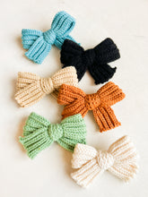 Load image into Gallery viewer, Entire Sweater Bow Set
