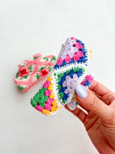 Load image into Gallery viewer, Springtime Squares Crochet Claw Clip

