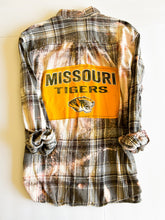 Load image into Gallery viewer, Mizzou Adult Large Flannel
