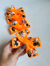 Load image into Gallery viewer, BOO beaded Ruth Bow
