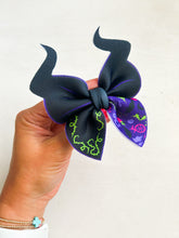 Load image into Gallery viewer, Maleficent Bubble Bow
