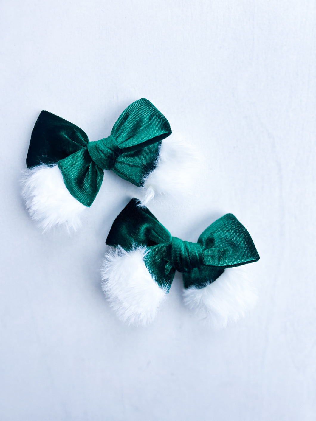 Hunter Green Santa Bow