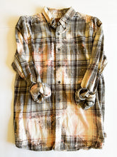 Load image into Gallery viewer, Mizzou Adult Large Flannel
