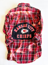 Load image into Gallery viewer, Chiefs Adult Large Flannel
