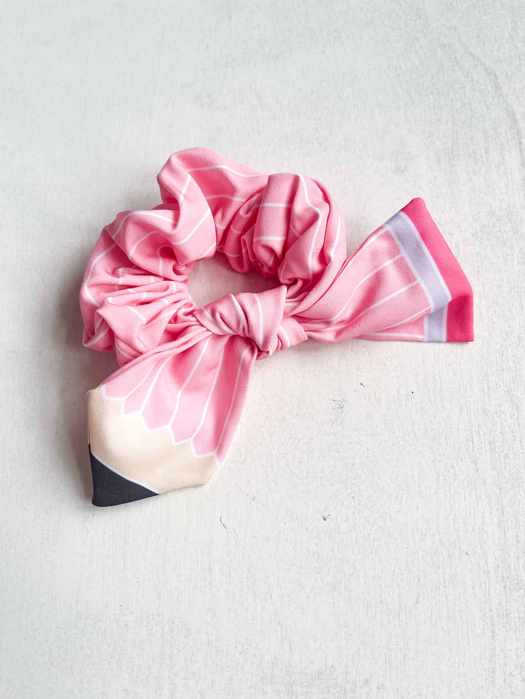 Pencil Scrunchie in Pink